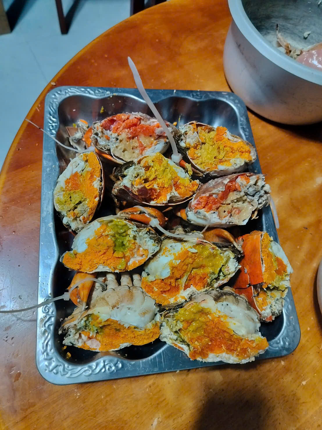 Gạch cua vàng ươm — linh hồn nồi lẩu